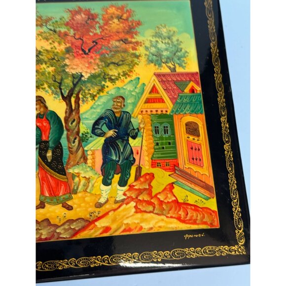 Russian Black Lacquer Trinket Box With Hand-Painted Folk Scene & Red Interior 6. - Picture 8 of 13